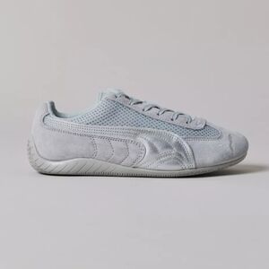 Puma Men's Light Gray Athletic Shoes